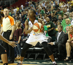 Four in Double Figures as Storm Cage Lynx